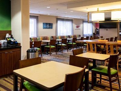 Express - New Orleans Airport By Ihg Hotel 3*